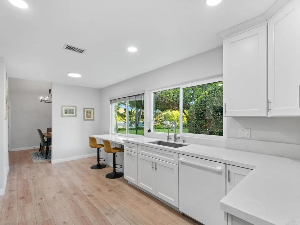 https://cdn.realtyfeed.com/cdn/127/307073757/5397b88bd367ad907b0e75b233004f8c.webp