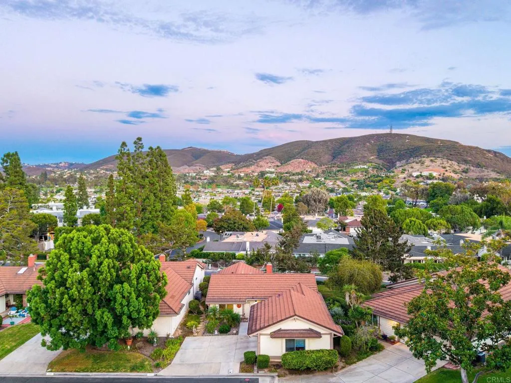 https://cdn.realtyfeed.com/cdn/127/307073757/f74b111a3c7079ed9da5f1201899a0f5.webp