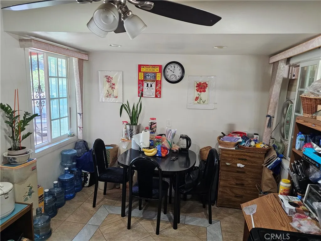 https://cdn.realtyfeed.com/cdn/127/307073761/f6e5f7989979cabd4c45f42e01d5eba4.webp
