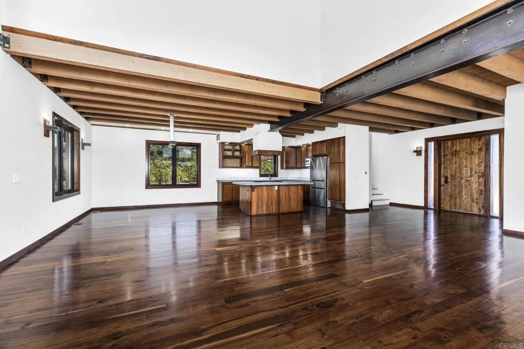 https://cdn.realtyfeed.com/cdn/127/307073811/0cedec42bb845489ea7e874c33b0dc30.webp