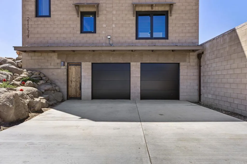 https://cdn.realtyfeed.com/cdn/127/307073811/1af267206446afaa8ec9582b7dd956b7.webp