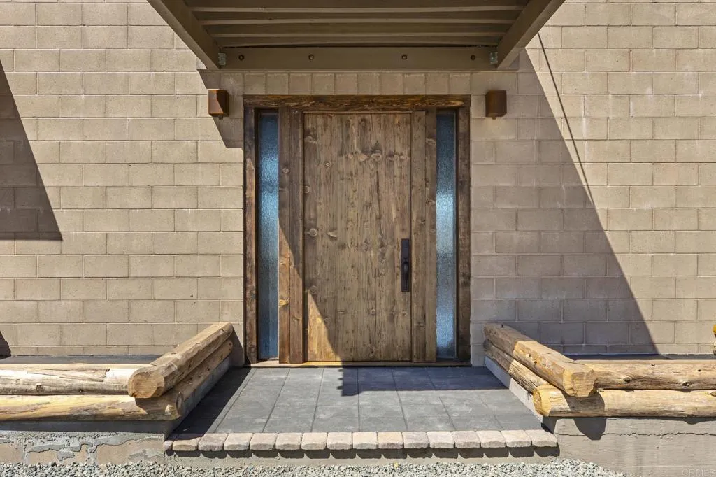 https://cdn.realtyfeed.com/cdn/127/307073811/a1ff00dd13c0295753cb8b7710ae609c.webp