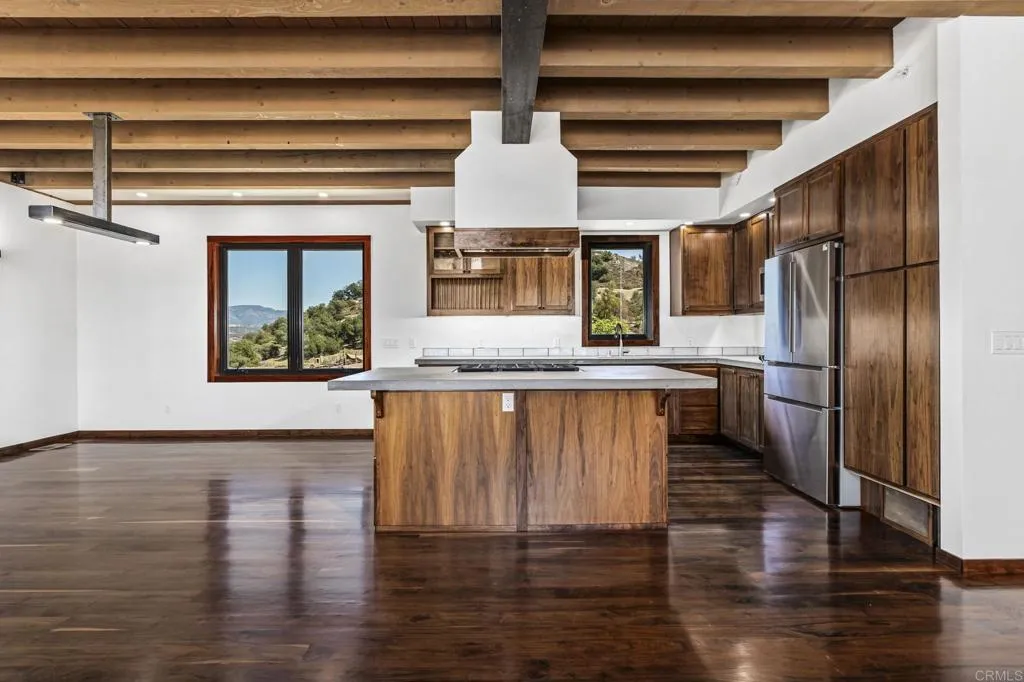 https://cdn.realtyfeed.com/cdn/127/307073811/ef2b7689d7d065564420d1fe53af6a89.webp