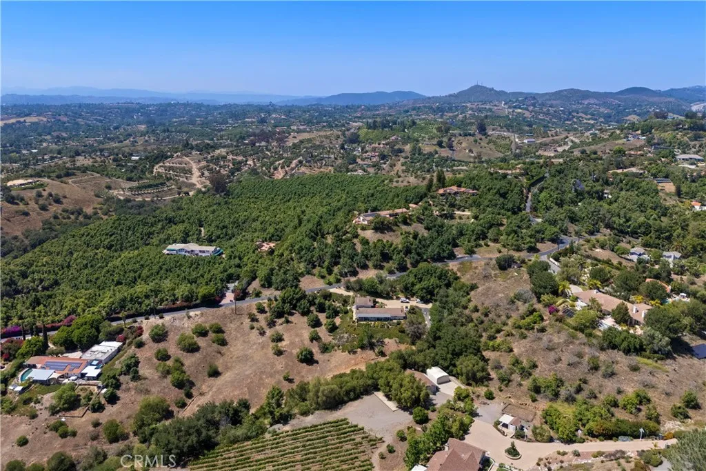 https://cdn.realtyfeed.com/cdn/127/307073873/e16fae6f4b370388dfc0a827d80037ba.webp