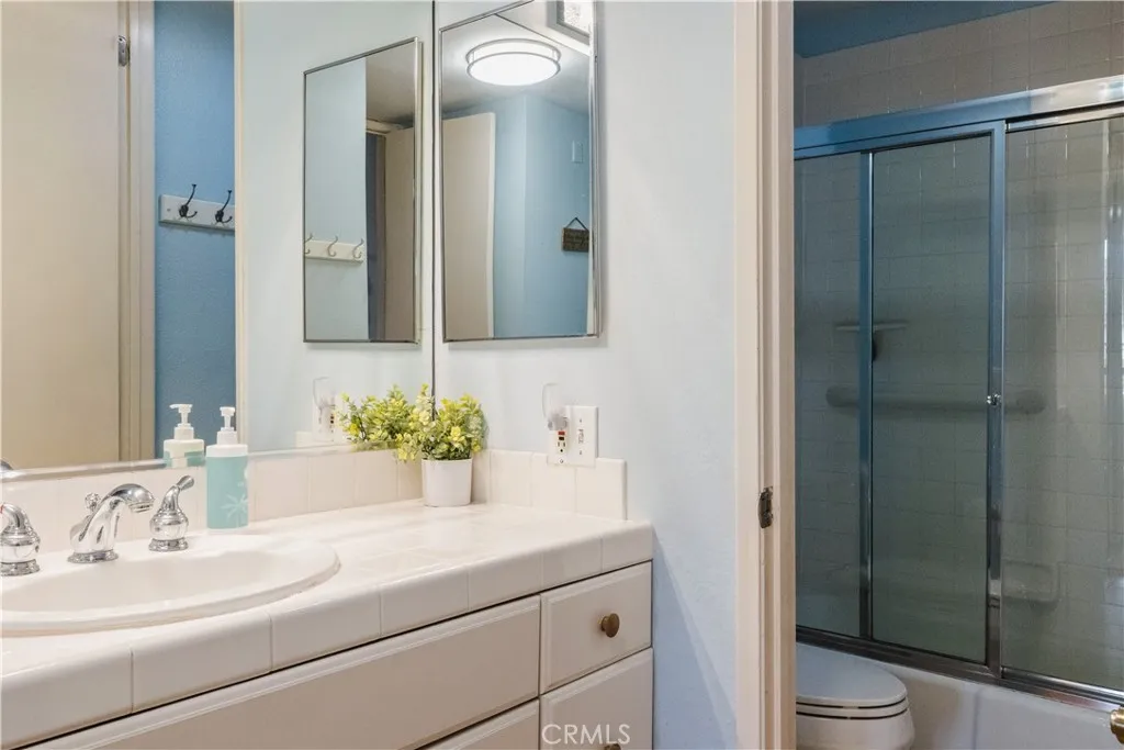 https://cdn.realtyfeed.com/cdn/127/307073874/7877740f846687f2c9e3b0144f798482.webp