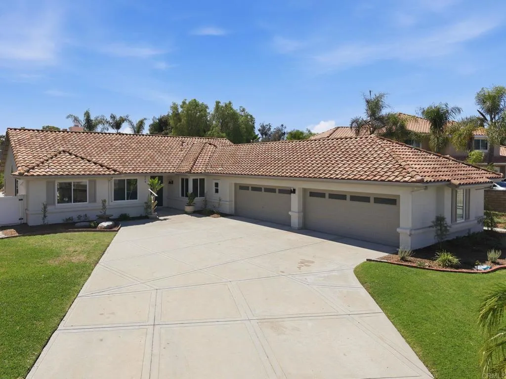 254 Ahmu, Vista, CA 92084 - Photo 2 of 52, Vista, CA