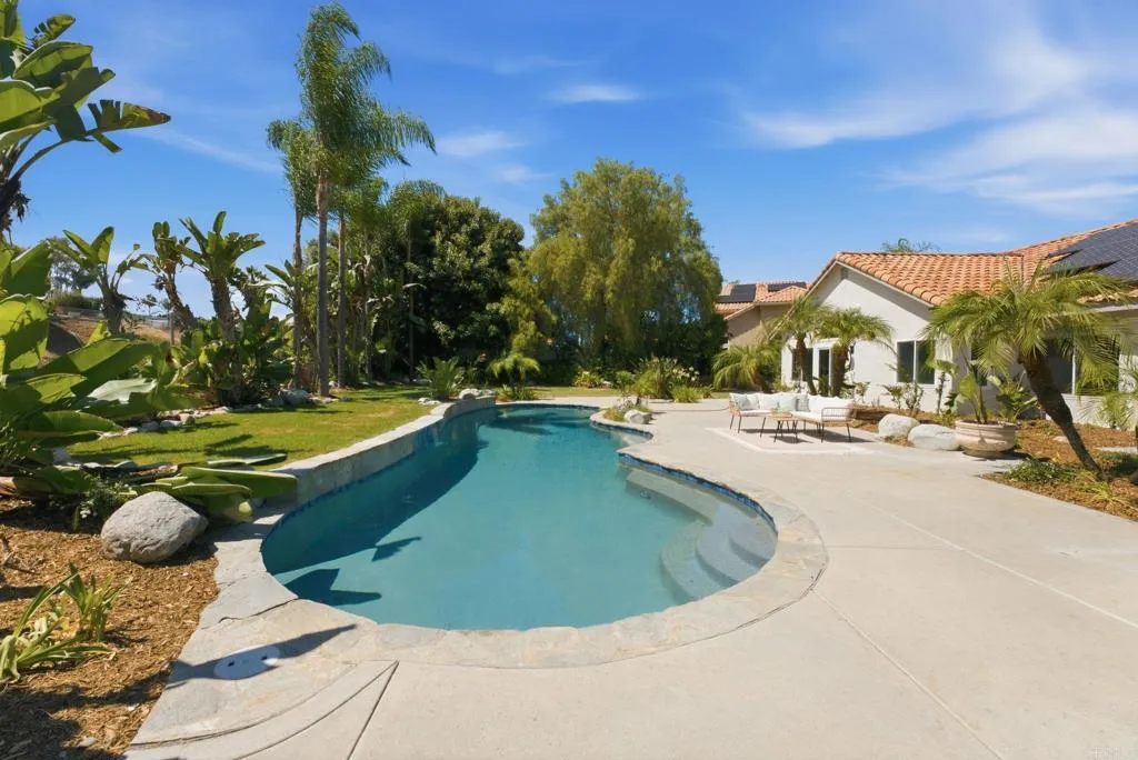 https://cdn.realtyfeed.com/cdn/127/307073917/f10c30e57eb40aa888afefc2156e5c61.webp