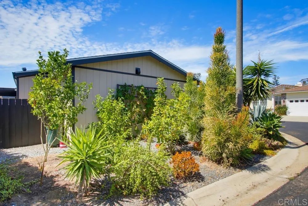 https://cdn.realtyfeed.com/cdn/127/307073949/139c096482f9fe823d21d67bb69f8ae4.webp