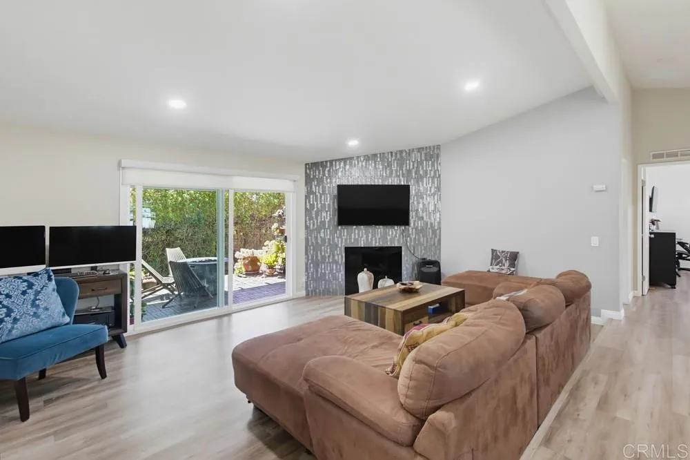 https://cdn.realtyfeed.com/cdn/127/307073949/7c89b7e393c4b07f2f3512fdd009b4d6.webp