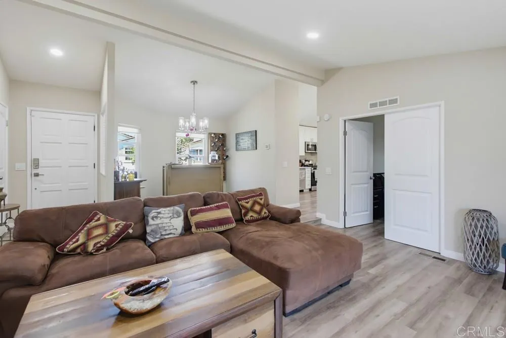 https://cdn.realtyfeed.com/cdn/127/307073949/c77467540779a66b33605f062ae32262.webp