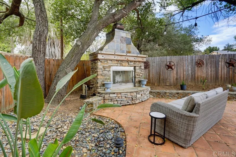 https://cdn.realtyfeed.com/cdn/127/307074003/689b5b0dab3ebc7110b85e6bcca2b8f2.webp