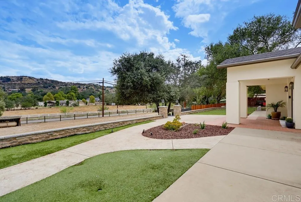 https://cdn.realtyfeed.com/cdn/127/307074003/b687c1073d0e2747c9fb4ad3bc07242d.webp