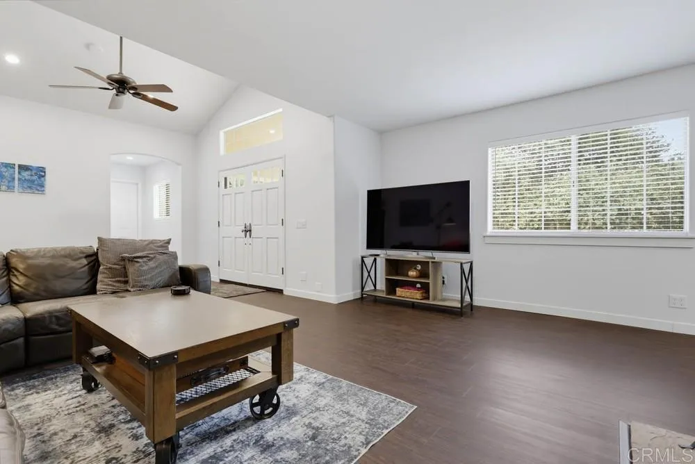https://cdn.realtyfeed.com/cdn/127/307074003/e0537a53b51219873fce76b27d541cf2.webp