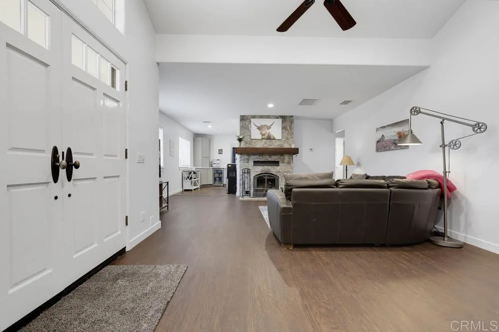 https://cdn.realtyfeed.com/cdn/127/307074003/f0b8b390e6d8bb2013fbc955fac865d5.webp
