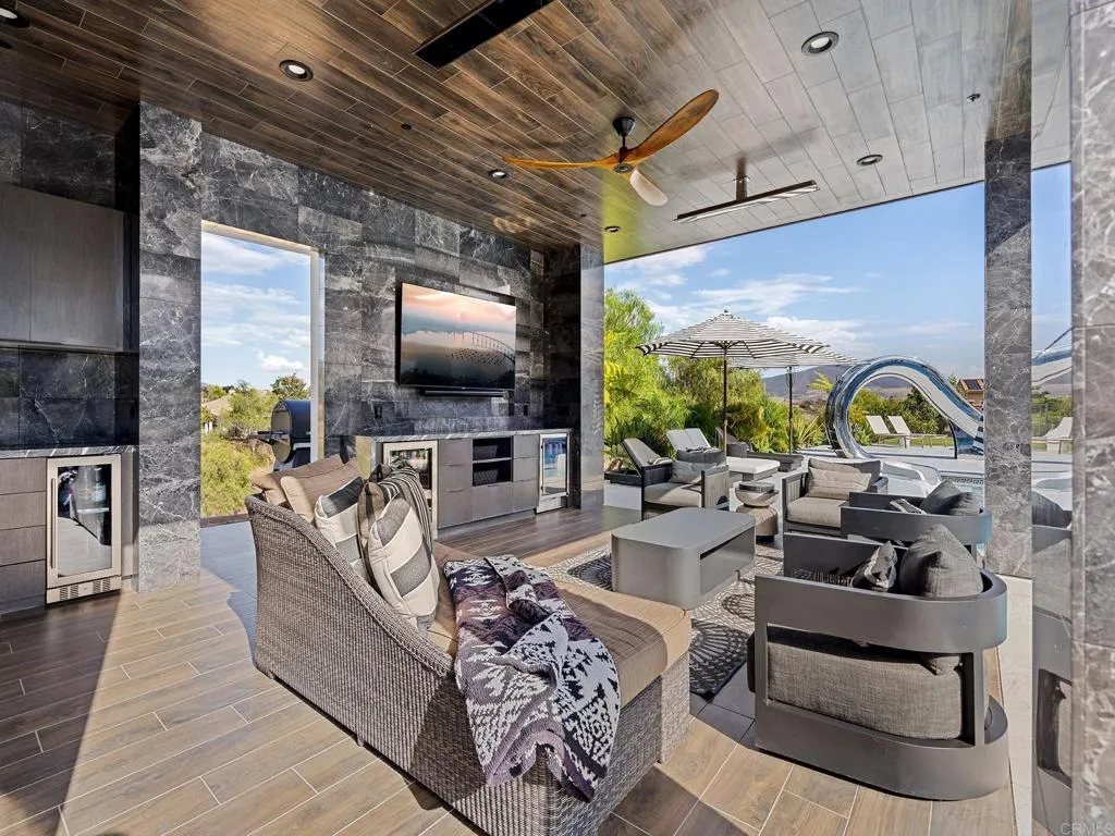https://cdn.realtyfeed.com/cdn/127/307074035/245baa19a233758f15d475f554e435cb.webp