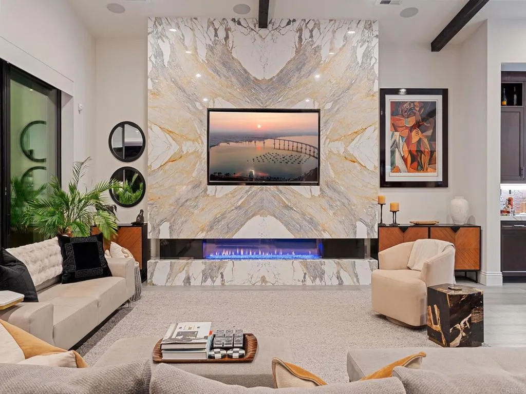 https://cdn.realtyfeed.com/cdn/127/307074035/6a3cd94f56a0795c9f0ba9bf3223c02b.webp