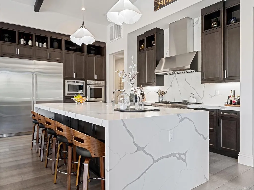 https://cdn.realtyfeed.com/cdn/127/307074035/bbc2b4be07d5cae2c8ec060e277bc920.webp