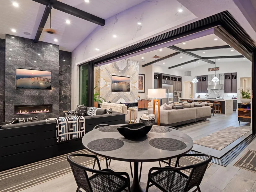https://cdn.realtyfeed.com/cdn/127/307074035/feae4fa562ebaa225c6fa53d7f0ec1f7.webp