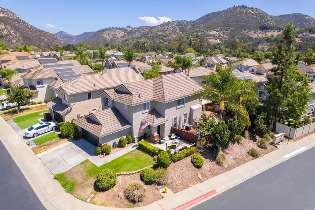 https://cdn.realtyfeed.com/cdn/127/307074047/42dc14f48e7433967f09fd5d6fb6cea1.webp