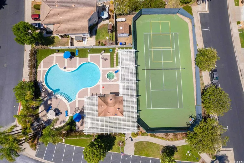 https://cdn.realtyfeed.com/cdn/127/307074047/e3adcb38ba7485d128d4932aa0c6ffbc.webp