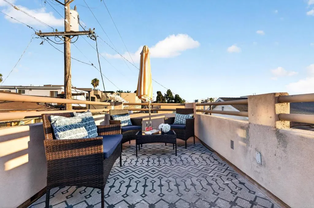 https://cdn.realtyfeed.com/cdn/127/307074050/687f738a5bf397825ff856e515c01b98.webp