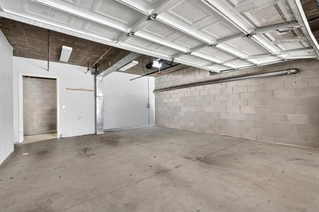 https://cdn.realtyfeed.com/cdn/127/307074050/c5561cc2fce6caa9bd5bf551f0de9754.webp