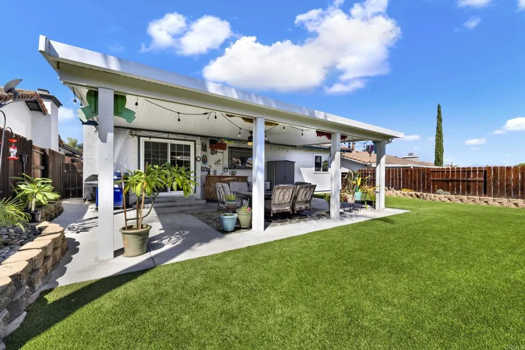 https://cdn.realtyfeed.com/cdn/127/307074100/997210d6d2187c8200b864d5884a4b94.webp
