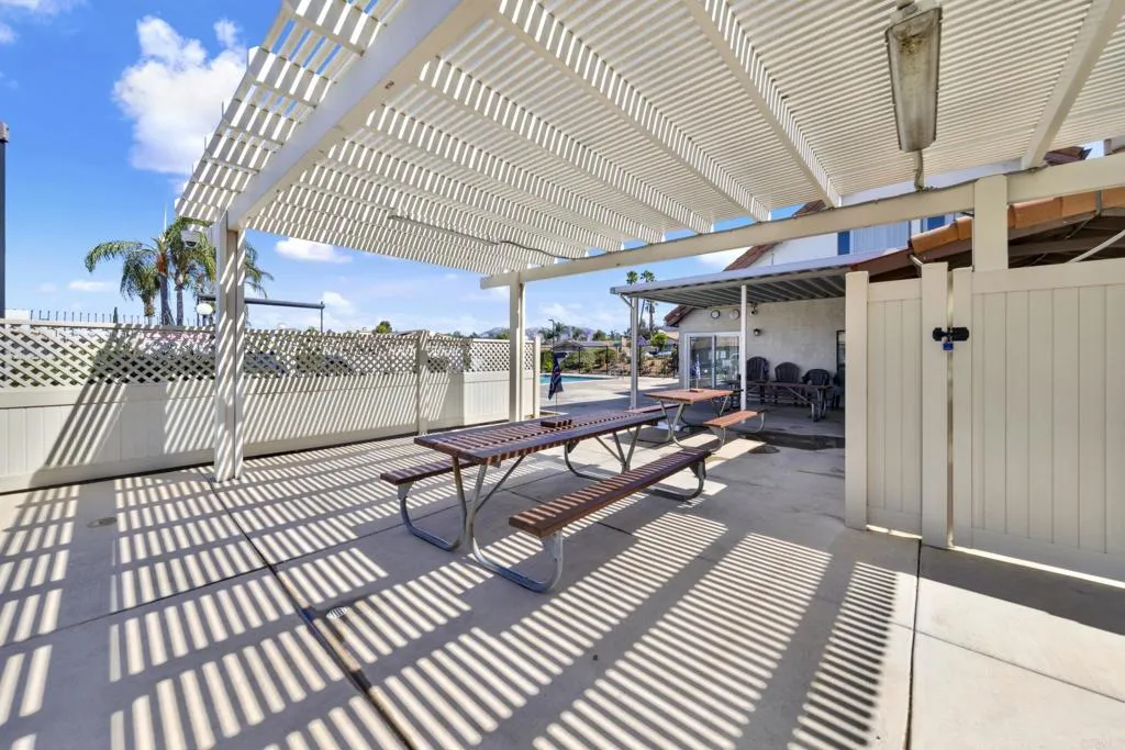 https://cdn.realtyfeed.com/cdn/127/307074100/ad3267fd6e9a9e0b0713e28bf11b1d61.webp