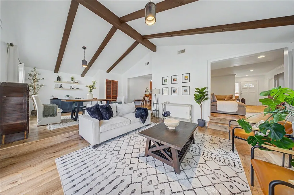 Granada Hills, CA 91344