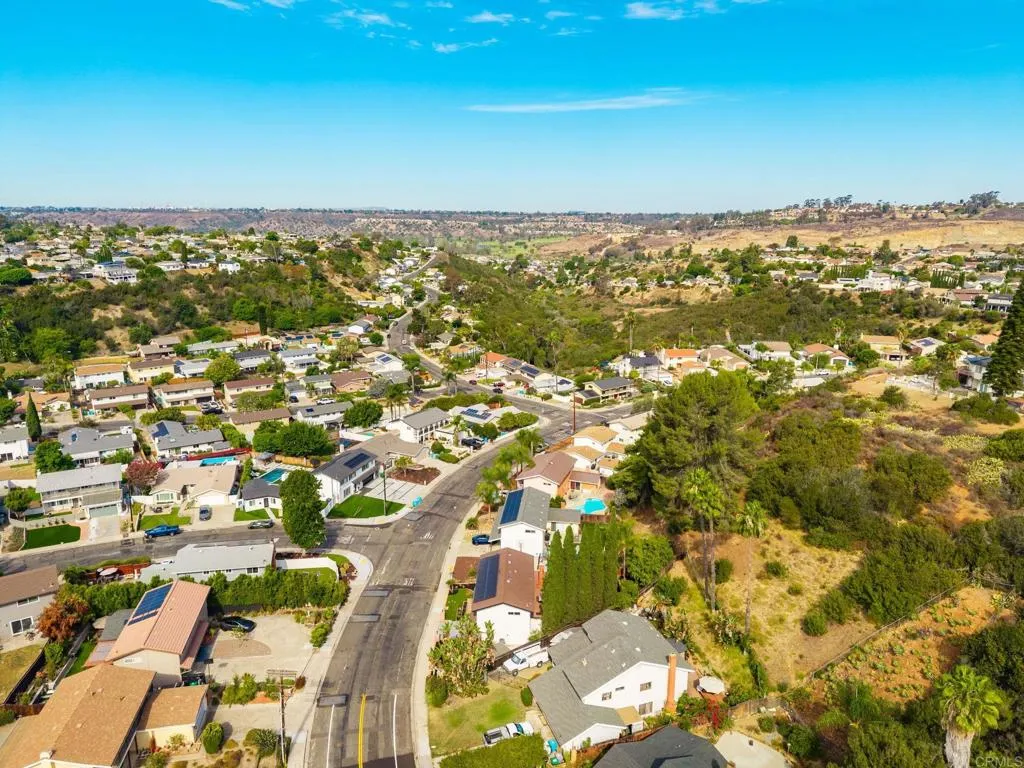 https://cdn.realtyfeed.com/cdn/127/307074214/2018febb78cc3871a0ce68166b6bd905.webp