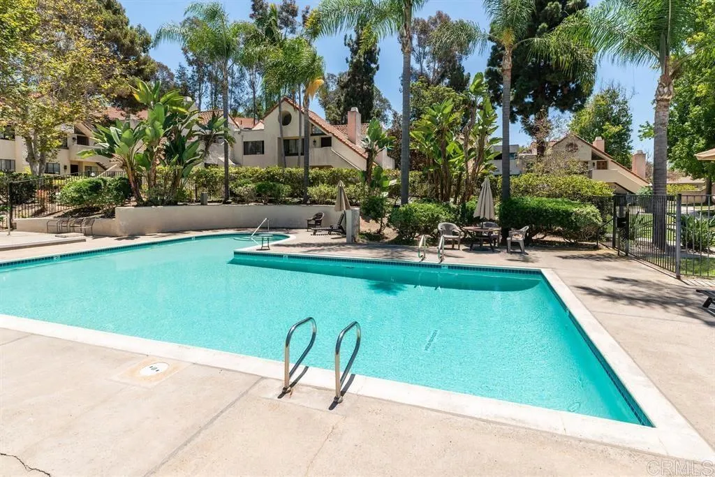 321 N Melrose Drive Unit B, Vista, CA 92083 - Photo 5 of 5, Vista, CA