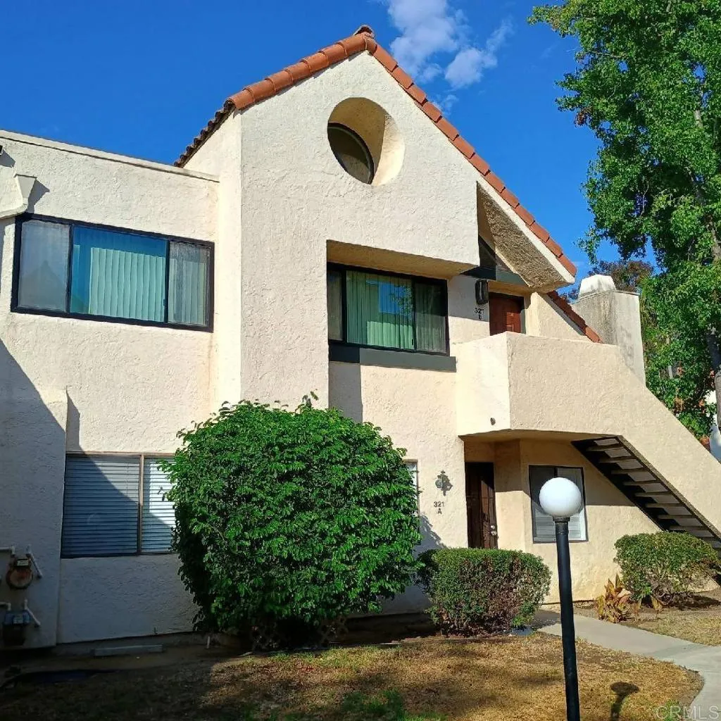 321 N Melrose Drive Unit B, Vista, CA 92083 - Main photo, Vista, CA