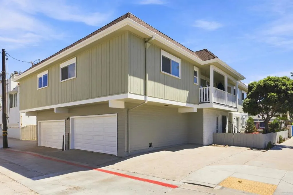 806 Manhattan Ct, Pacific Beach (San Diego), CA 92109 - Photo 3 of 28, Pacific Beach (san Diego), CA