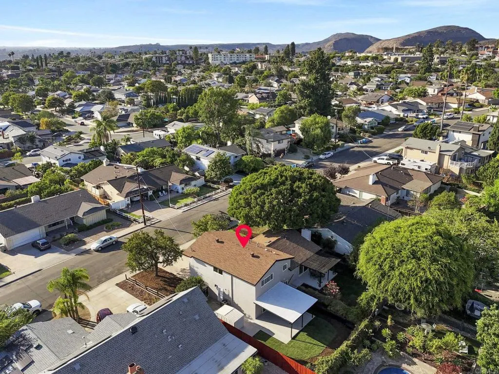 https://cdn.realtyfeed.com/cdn/127/307074270/721d387f7f8fc90703cb048b4602819a.webp