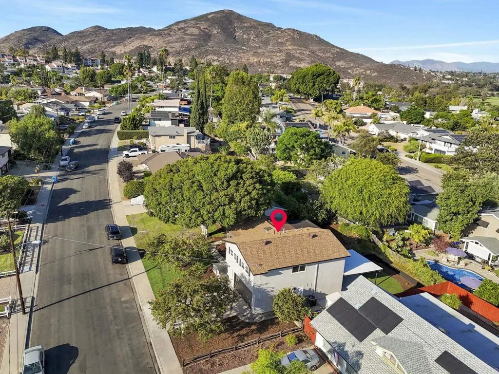 https://cdn.realtyfeed.com/cdn/127/307074270/9e51956a56fad5118047fbf9d58f9f97.webp