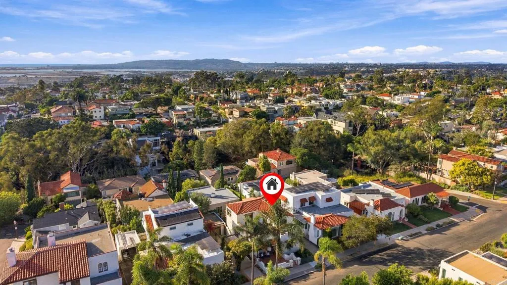 https://cdn.realtyfeed.com/cdn/127/307074285/4e6662253de95b406e1971aedd3f6734.webp
