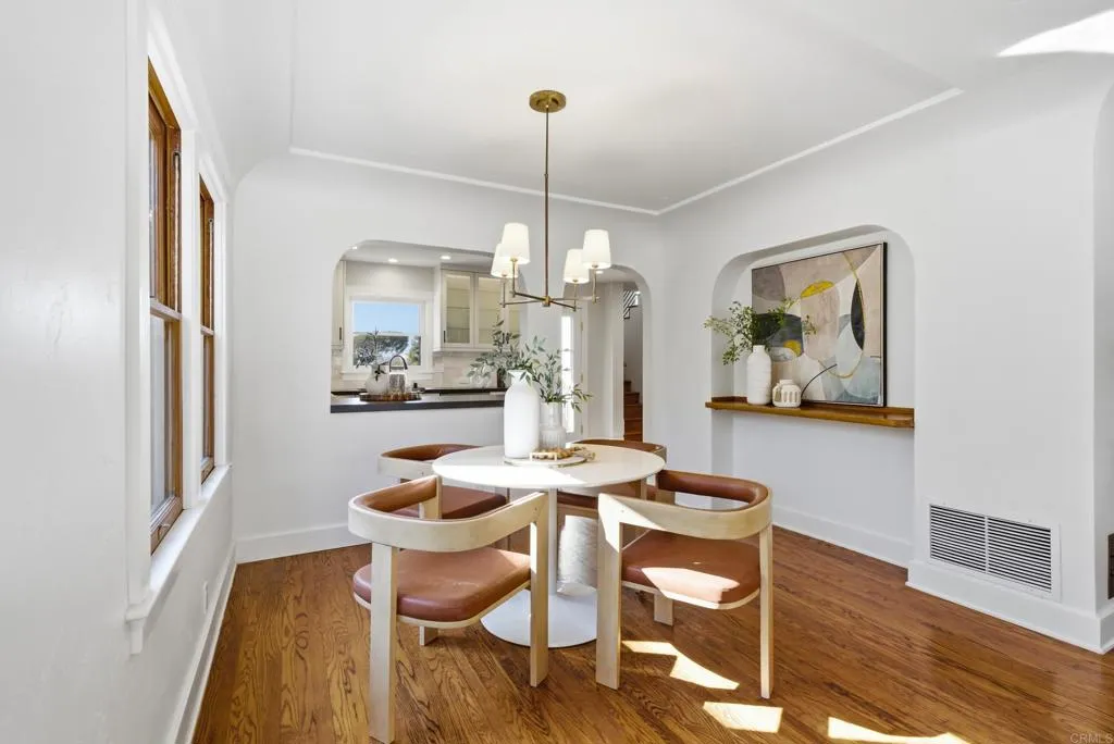 https://cdn.realtyfeed.com/cdn/127/307074285/dc5aa2170beaa74fa9b402d714535e5f.webp