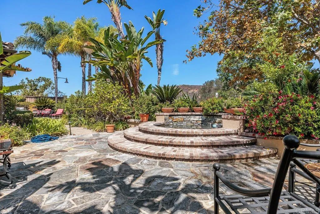 https://cdn.realtyfeed.com/cdn/127/307074289/a1c9bb95b99484d52d73ae134b231557.webp