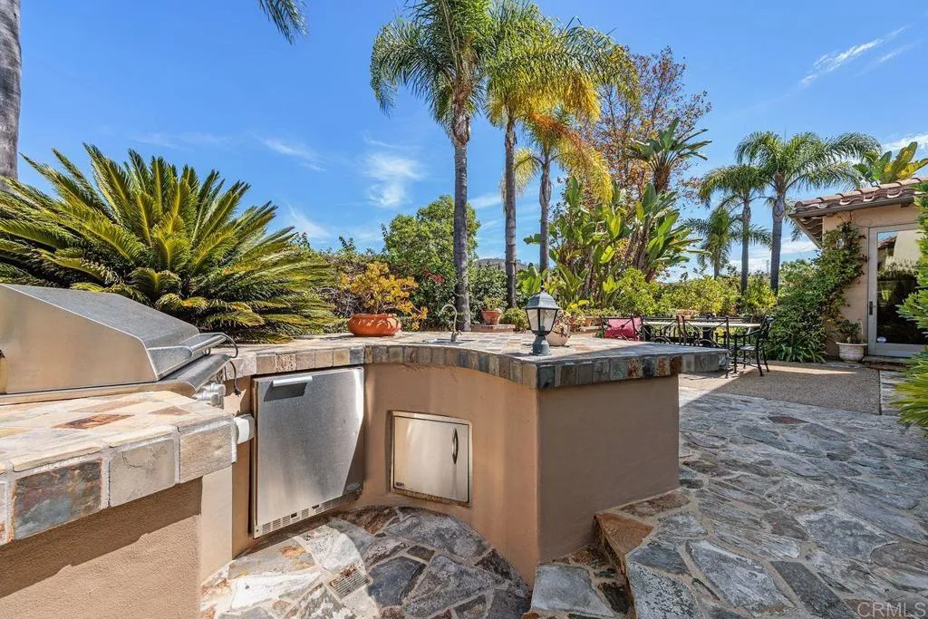 https://cdn.realtyfeed.com/cdn/127/307074289/bc2710c33e2ca89ab873b4e6518870a3.webp