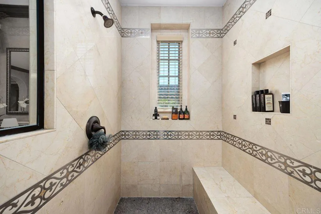 https://cdn.realtyfeed.com/cdn/127/307074289/c5923983153ed7c22307d872767a0bb4.webp