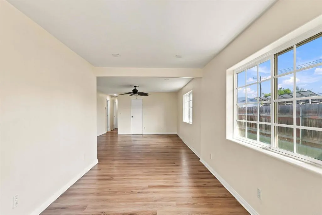 https://cdn.realtyfeed.com/cdn/127/307074330/9b4f202cc93731cd32e7bb0c16878309.webp
