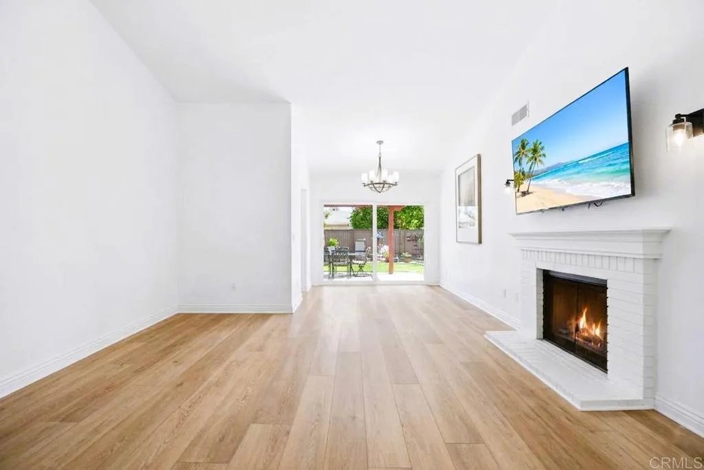 https://cdn.realtyfeed.com/cdn/127/307074356/0bf7f653d2ba173f603137b6527ef8e4.webp