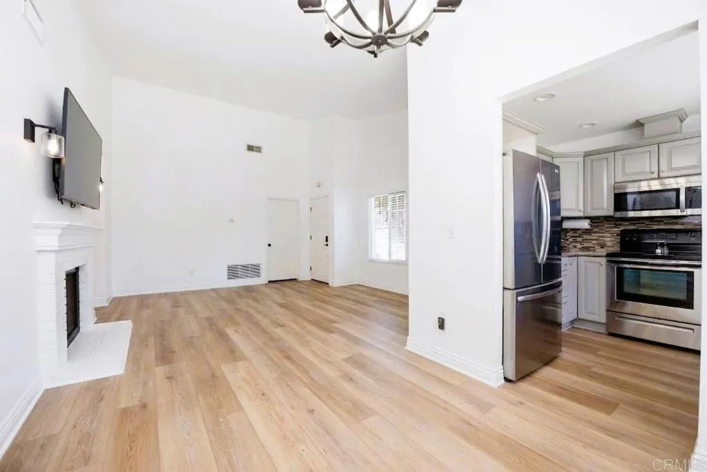 https://cdn.realtyfeed.com/cdn/127/307074356/741483e4bdf4550b28ce40375fc9113e.webp