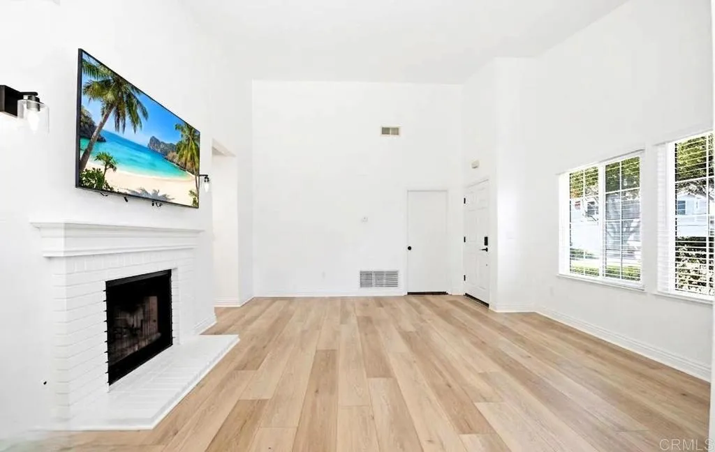 https://cdn.realtyfeed.com/cdn/127/307074356/a5a1cc47d6f28eb965405fd457f32eca.webp