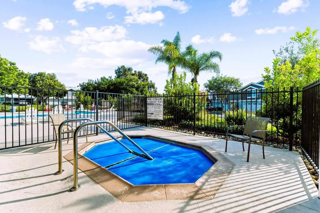 https://cdn.realtyfeed.com/cdn/127/307074356/fa039ae1f2f4794cfb8d35dbd9cd205d.webp