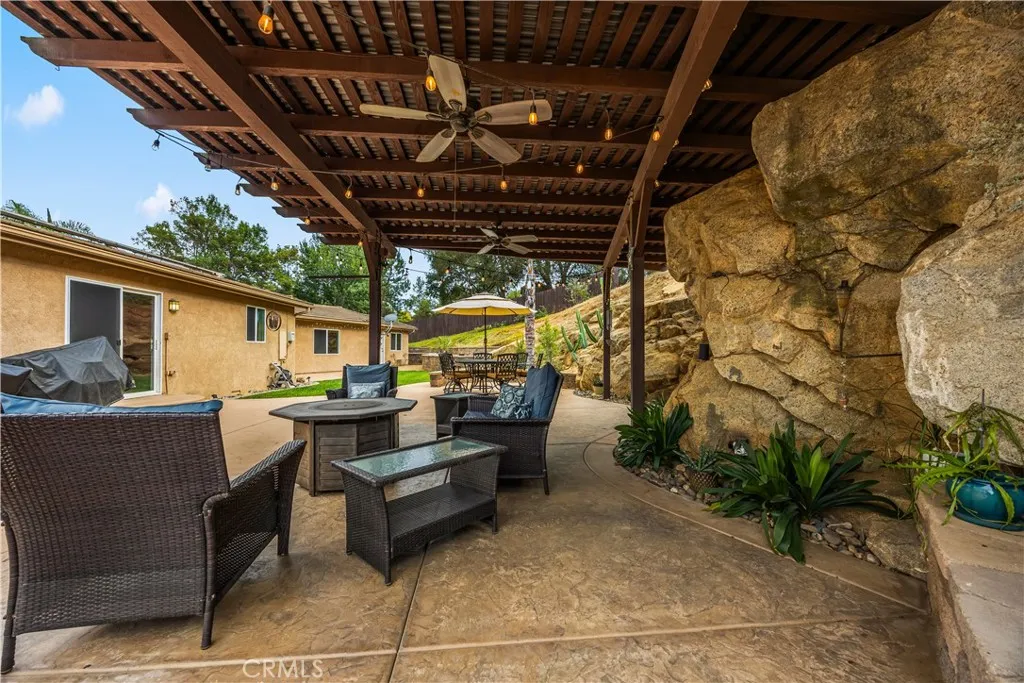 https://cdn.realtyfeed.com/cdn/127/307074381/07ab1b971f80749580a4689802a8e1dc.webp