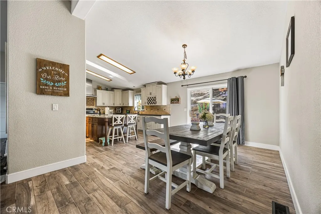 https://cdn.realtyfeed.com/cdn/127/307074381/260c6e0fd9c94c1bac32a9aa2be95e46.webp