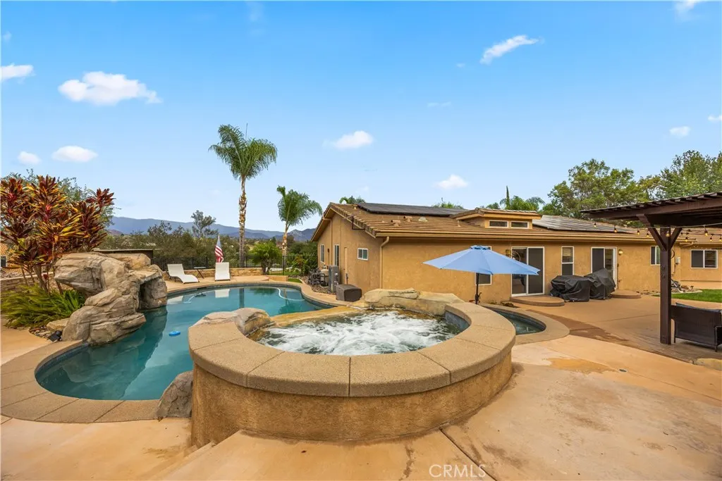 https://cdn.realtyfeed.com/cdn/127/307074381/316a044c86aff94c4ec32be6701a673c.webp