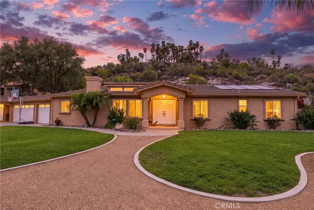 https://cdn.realtyfeed.com/cdn/127/307074381/5cfc58decba3b97d8abd1c97f7e6197a.webp