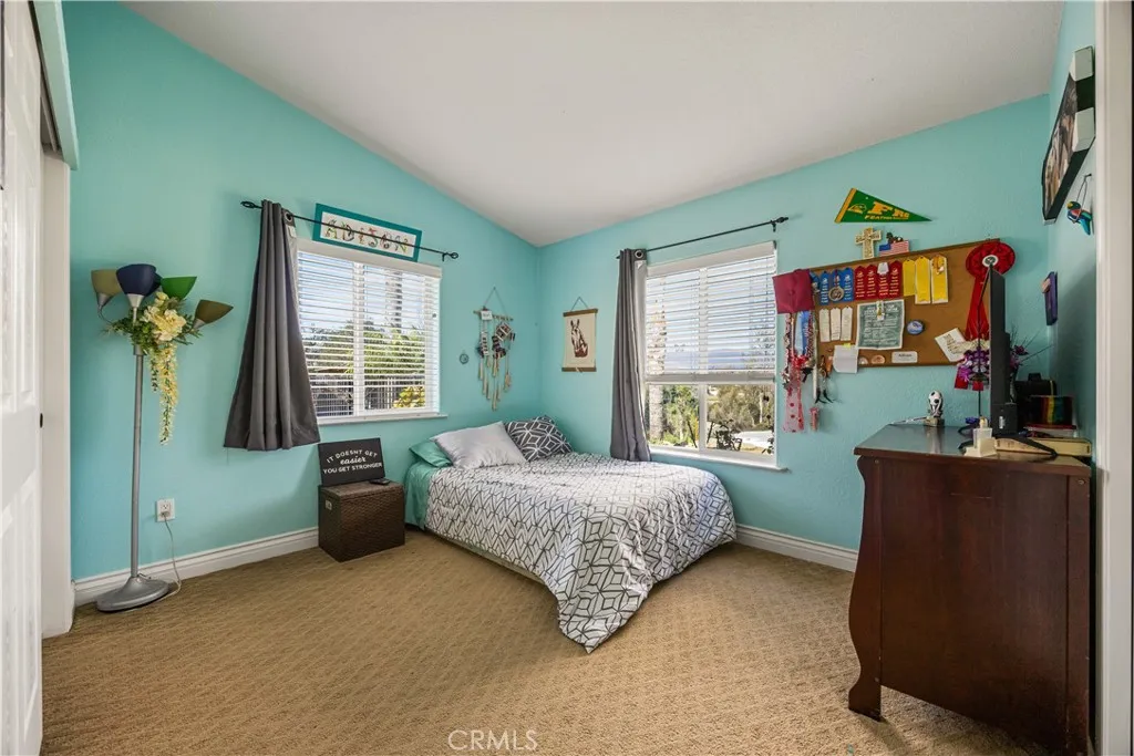 https://cdn.realtyfeed.com/cdn/127/307074381/b51eccd95bc2bdfa831d1b2fb3e9a672.webp